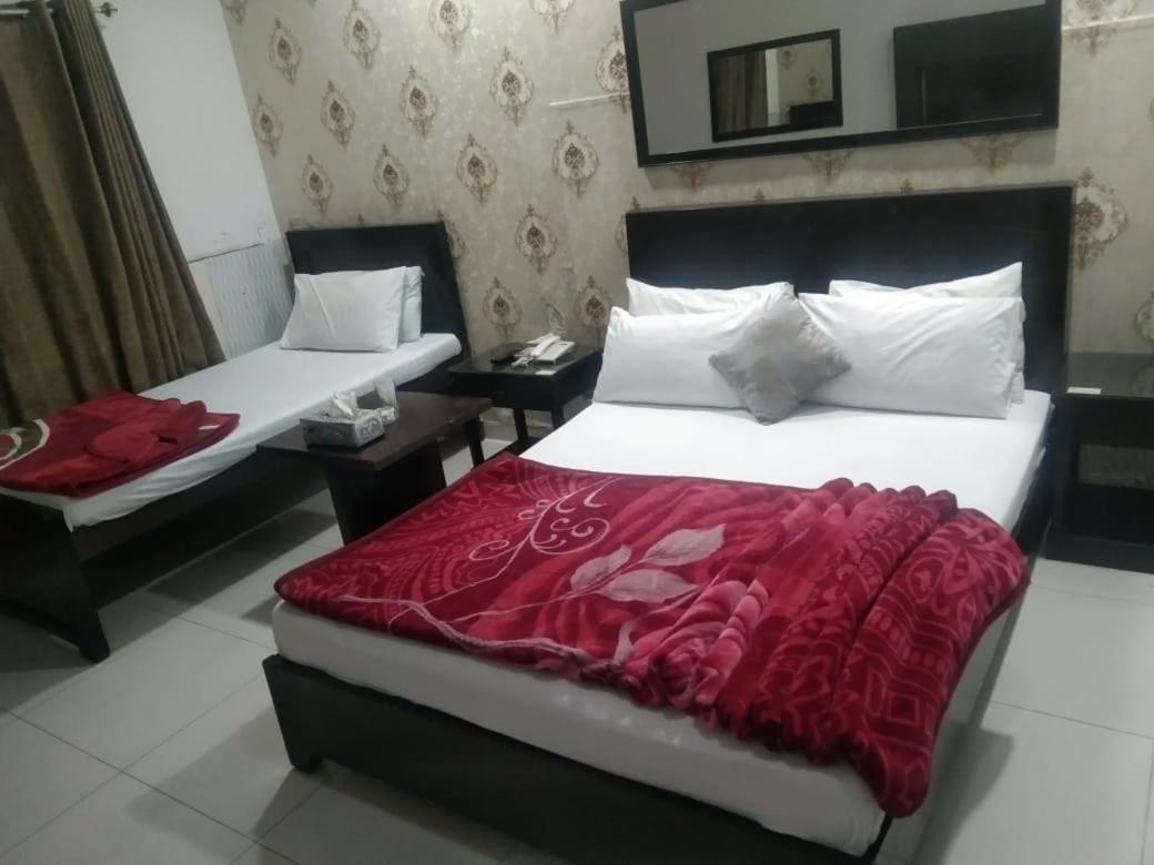 Hotel Silver Sand Multan Exterior photo