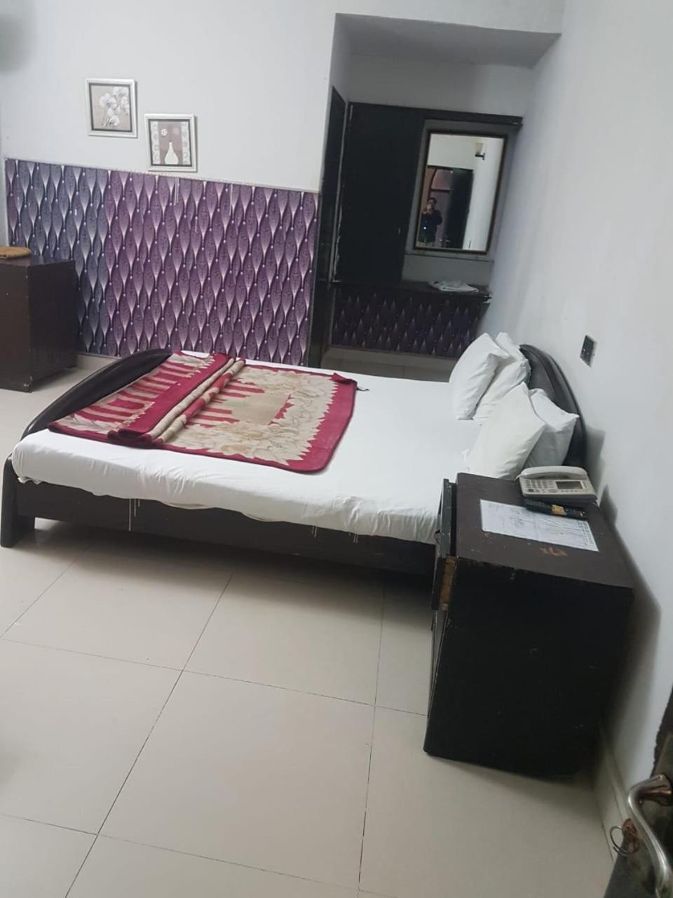 Hotel Silver Sand Multan Exterior photo